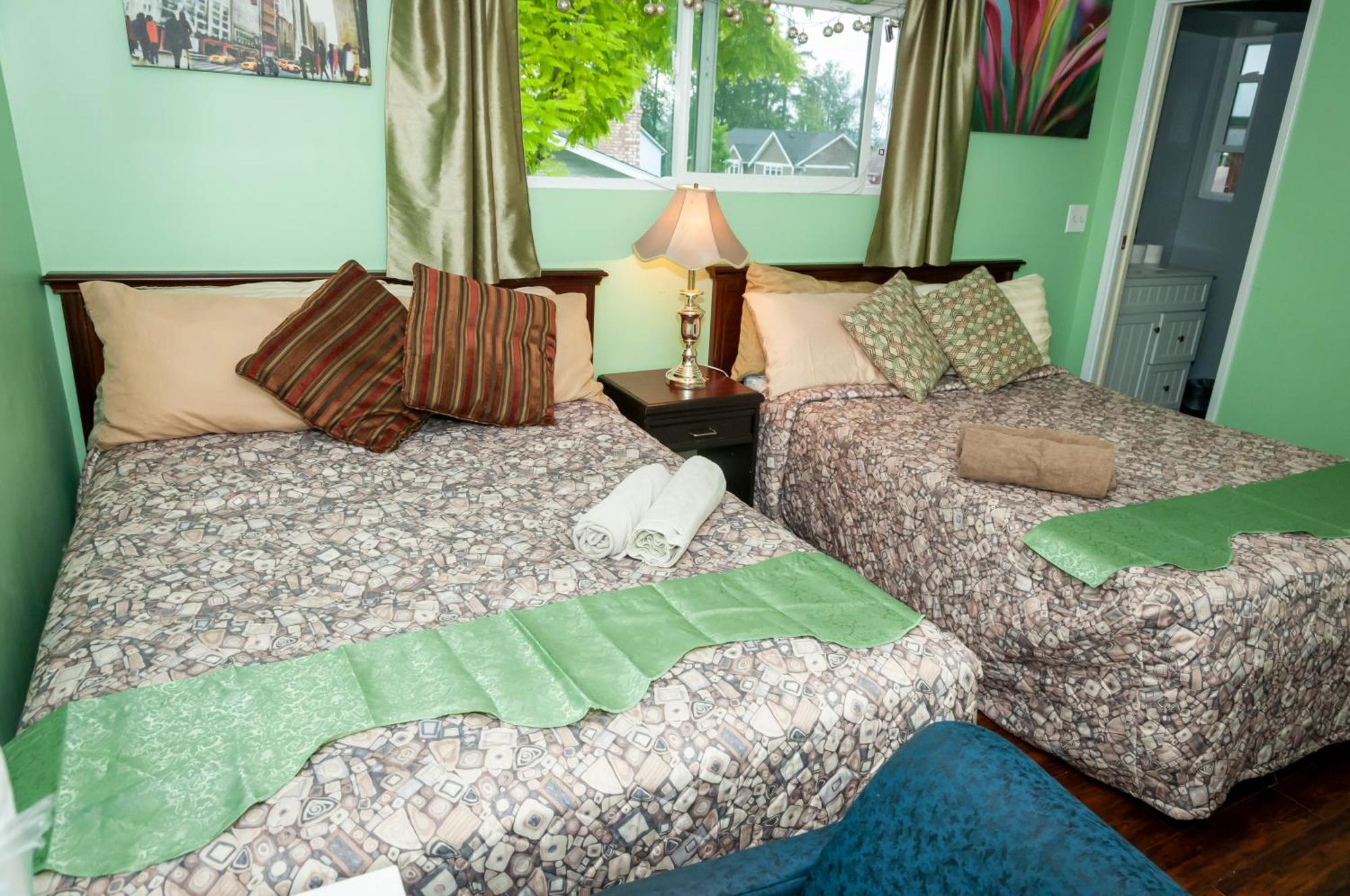 B&B In Fraser Valley Abbotsford Exterior photo